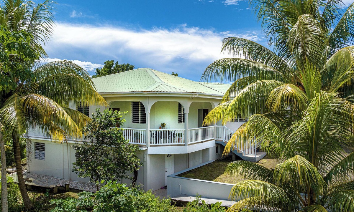 La Plaine Apartment | Ferapalms Tropical Escape with Scenic Ocean and Mountain Views