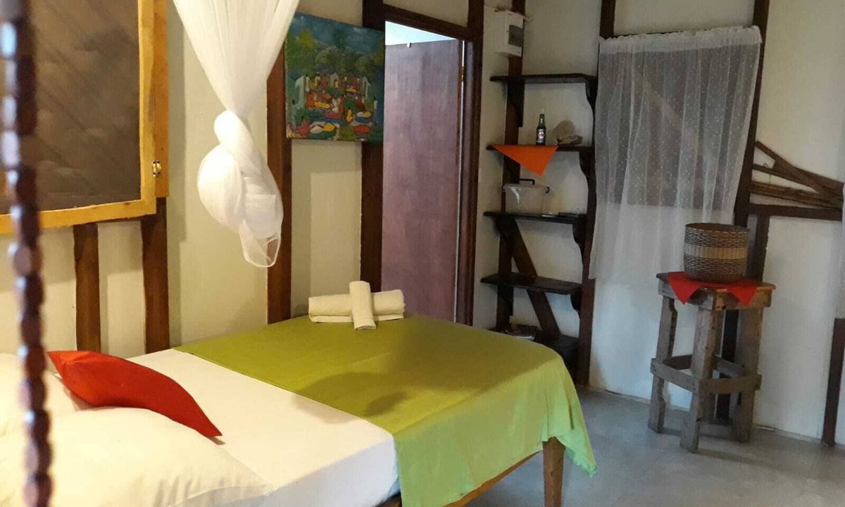 Marigot House | Hibiscus Valley Inn