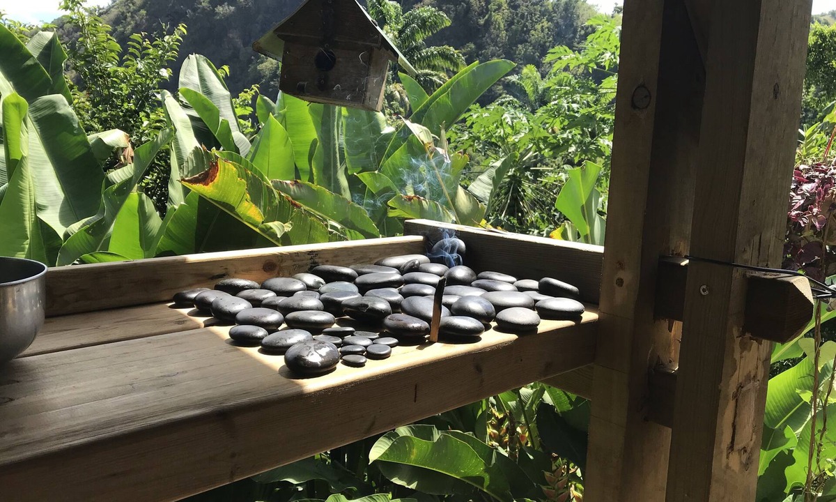 Roseau Cottage | SIZO Cottage/open-air tropical escape