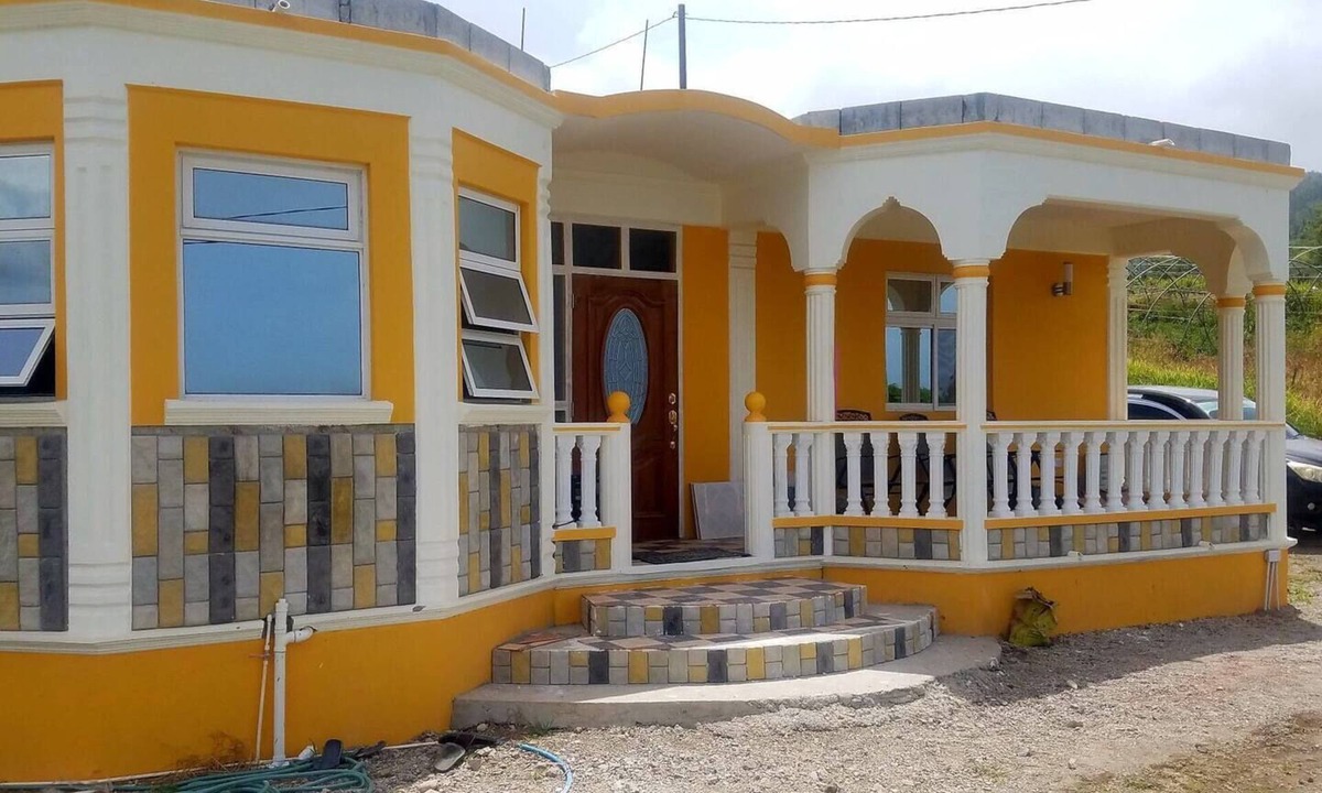 Roseau House | 🏝️ TAG Paradise Vacation Home | 1BR A/C Free Wi-Fi Near Mero Beach