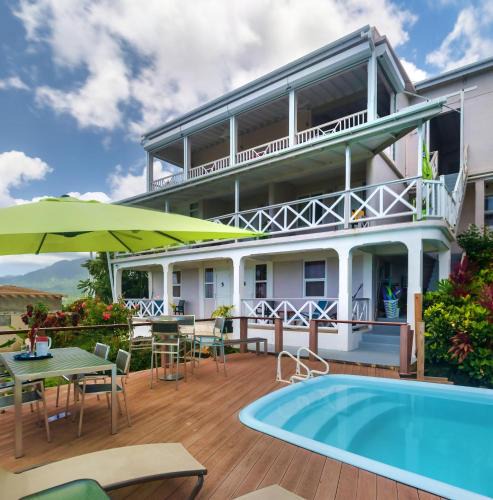 Picard Hotel | The Champs