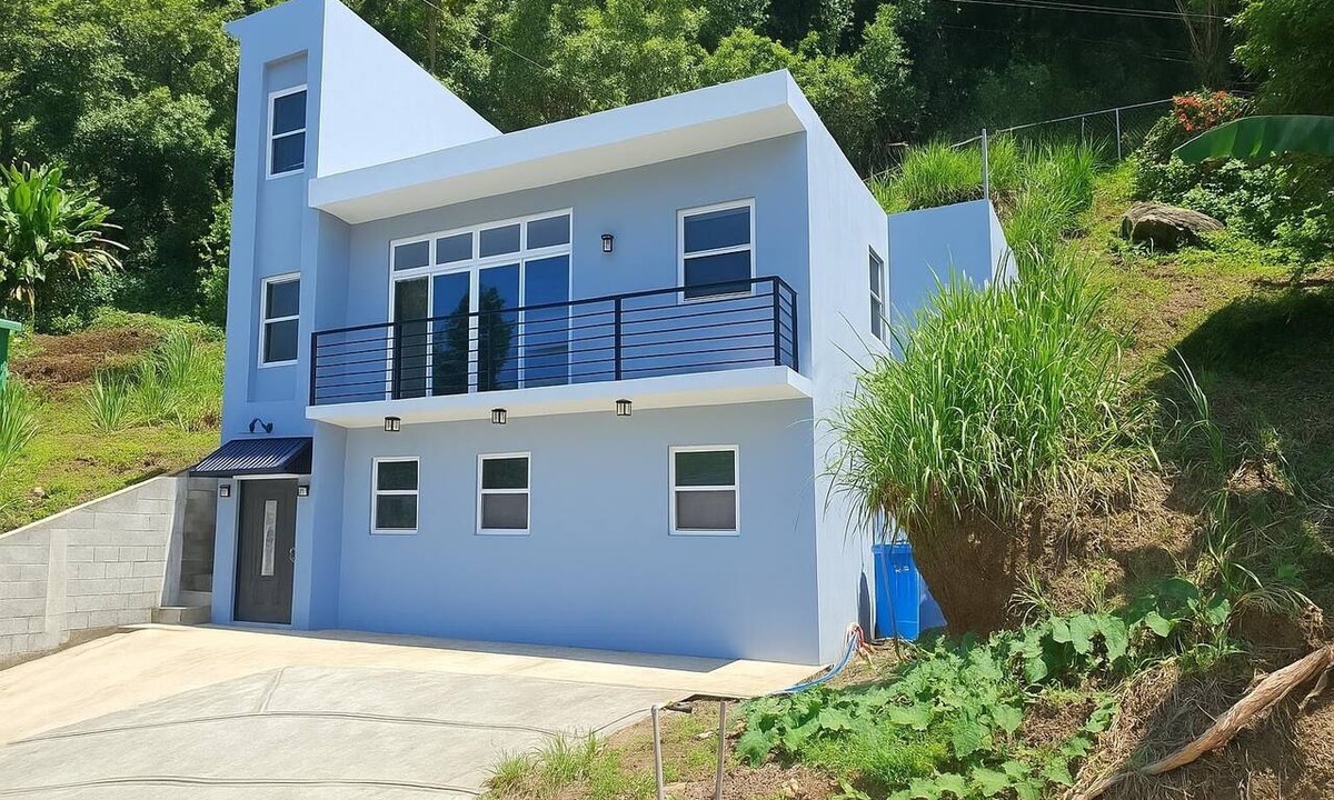 Barroui Apartment | Your Caribbean Escape – Lovely 2-Bedroom Apartment in Cochrane, Dominica