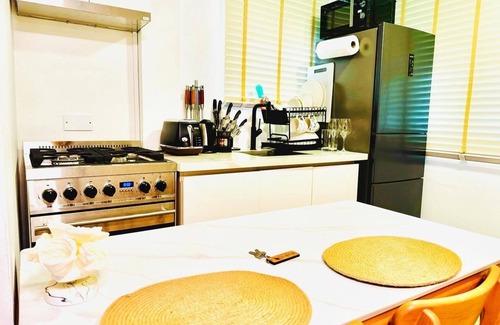 Calibishie Apartment | Blue Whale Villa - Deluxe Studio