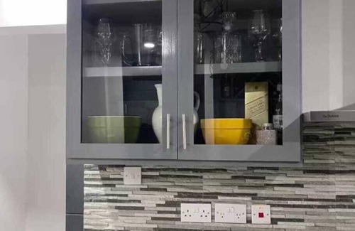 Roseau Apartment | Cypress Suites