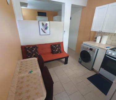 Roseau Apartment | 2 minutes from Roseau, Cozy studio with shared pool