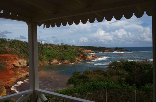 Calibishie Villa | ADVENTUROUS, SECLUDED VILLA WITH STUNNING VIEWS