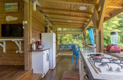 Fond Cani House | Bauhinia-