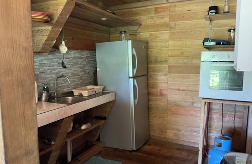 Barroui Cabin | Bauhinia Tropical 2 bedroom Retreat Cottage
