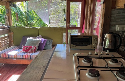 Barroui Cabin | Bauhinia Tropical 2 bedroom Retreat Cottage