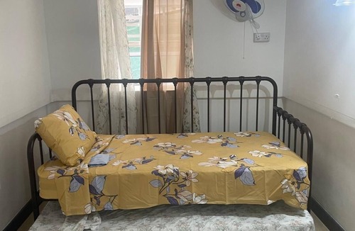 Salisbury Apartment | Beautiful Cozy Private Studio with WiFi in Charming Salisbury