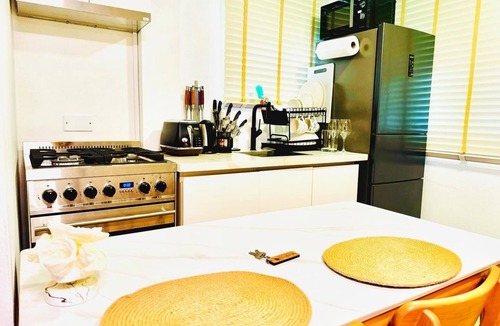 Calibishie Apartment | Blue Whale Villa - Deluxe Studio