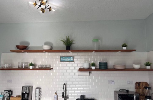 Mero Apartment | Castaways Haven Apt 1, Few steps from Mero Beach