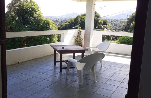 Calibishie Apartment | Charly's Place - Studio-Apartment with magnificent View