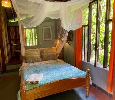 Fond Cani Bed & Breakfast | Cocoa Cottage