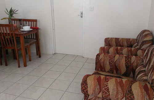 Picard House | Cotton Hill Apartment
