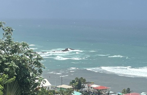 Calibishie Apartment | D'Horizon Comfort Suites: Family-friendly 2 bedroom apartments with Ocean Views