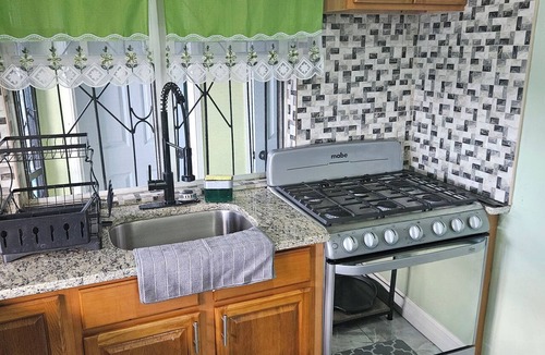 Saint Peter Parish House | Fantastic 1-bedroom house with AC in charming Marigot
