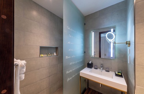 Roseau Hotel | Fort Young Hotel