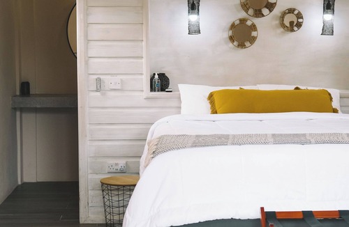 Calibishie Resort | Hibiscus Caribbean Garden suite with pool