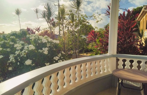 Castle Comfort House | Hillside home with stunning sea views next to Roseau