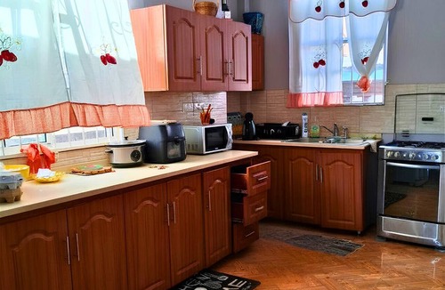 Roseau House | Jacob’s Urban Haven | 3-Bedroom Home, Goodwill. 4-minute drive to Roseau Central