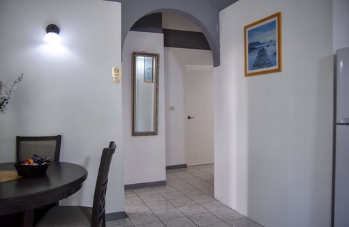 Saint George Parish House | Luxury Master Suite Apartment in City of Roseau