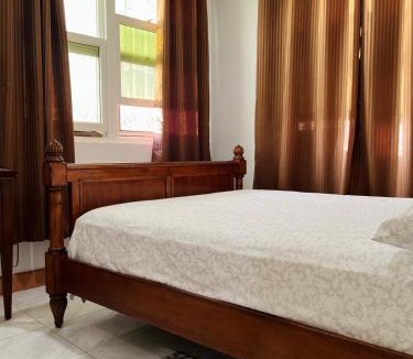 Scotts Head House | Midway Cottage