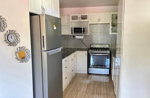 Roseau Apartment | Modern, well-equipped and tastefully furnished fully air-conditioned apartment.