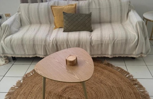 Picard Apartment | Papaya Condo