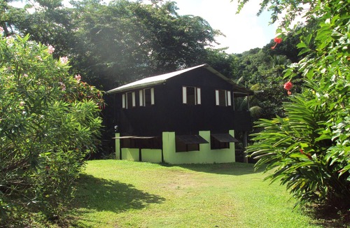 Calibishie House | Riversiedview House