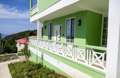 Castle Comfort Apartment | Sea and Summit Suite #2