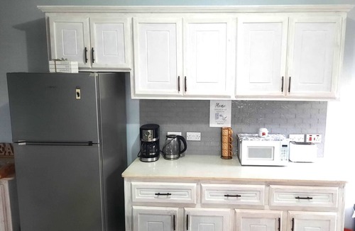 Roseau House | Stunning Ocean View Retreat | 2-Bedroom Getaway | 15 Mins to Roseau & Adventure!