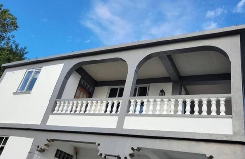 Portsmouth House | Visconti Guest House