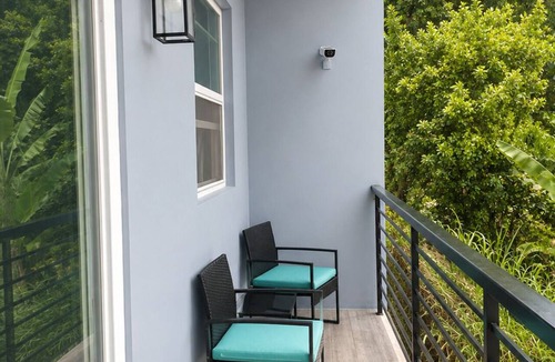 Barroui Apartment | Your Caribbean Escape – Lovely 2-Bedroom Apartment in Cochrane, Dominica