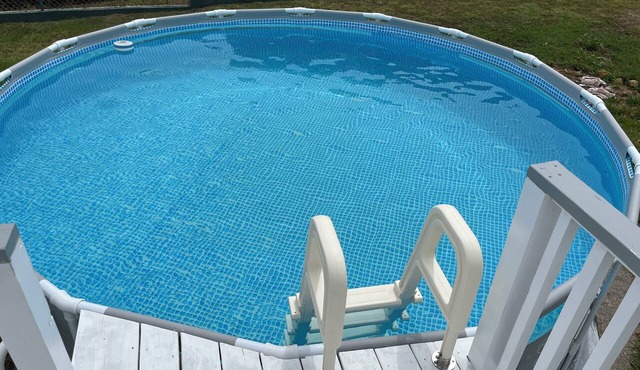 Bougainvillea Villa - Serene 3-bedroom house with AC in Canefield East