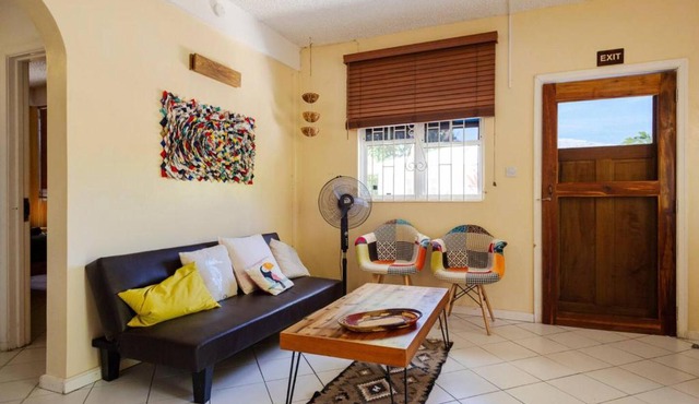 Rosehill Apt -Stylish 2 bedroom with lovely verandah in Soufrière