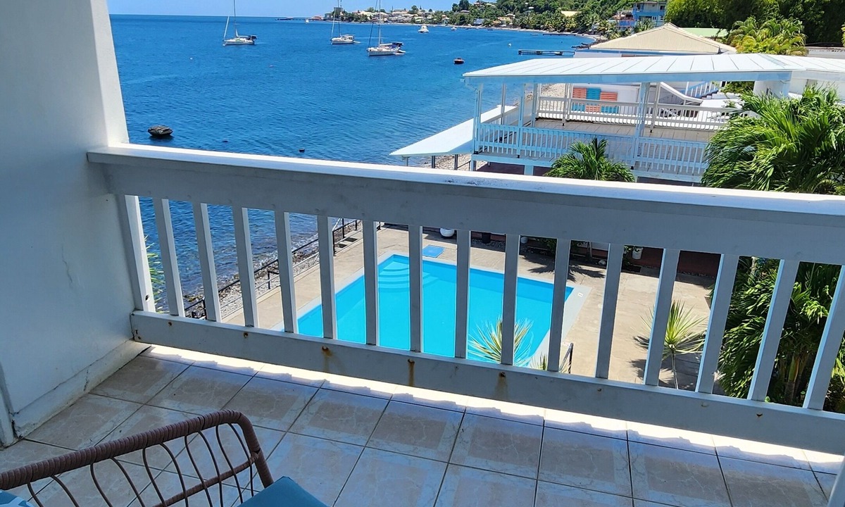 Castle Comfort Hotel | O.E. Management Anchorage Hotel