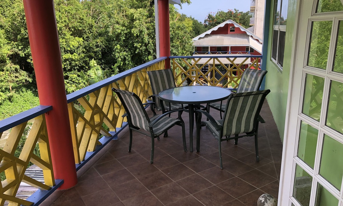 Picard Apartment | Coco Mango Suites