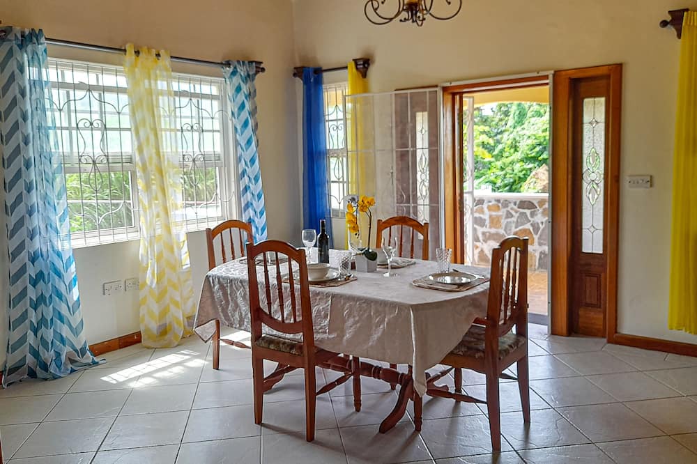 Photo of Bedroom in La Plaine