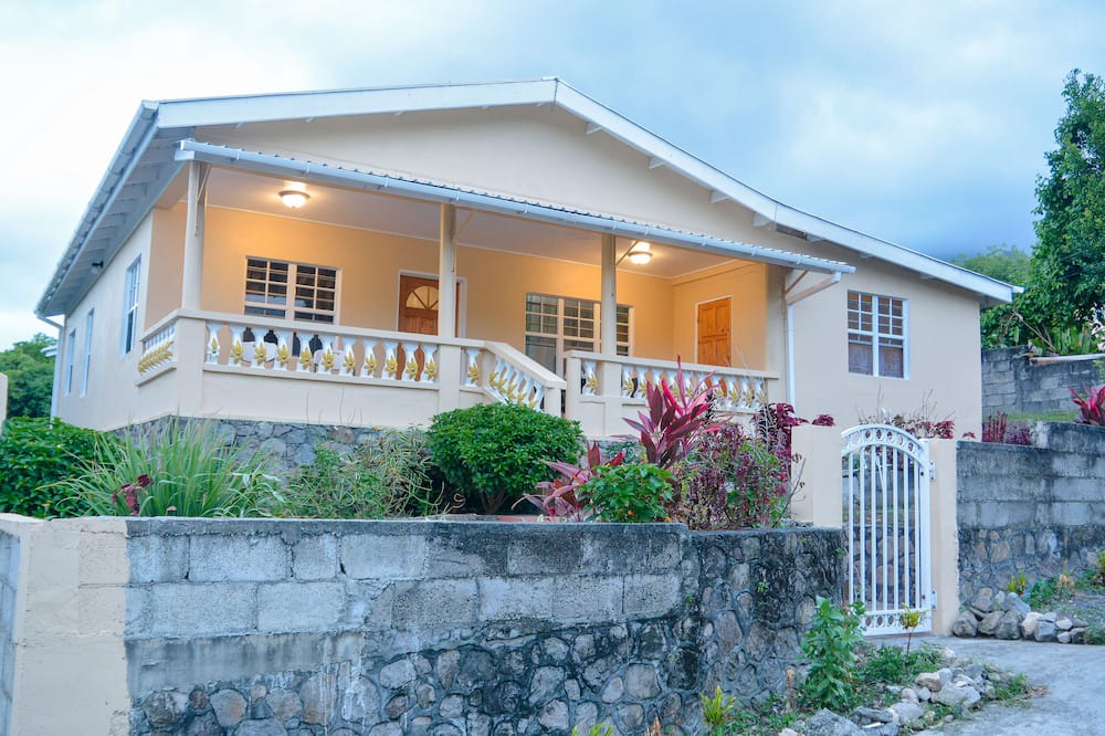Photo of Outdoor in La Plaine