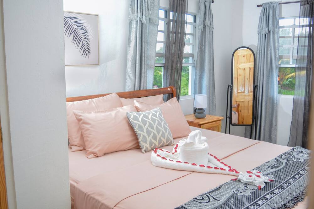 Photo of Bedroom in La Plaine