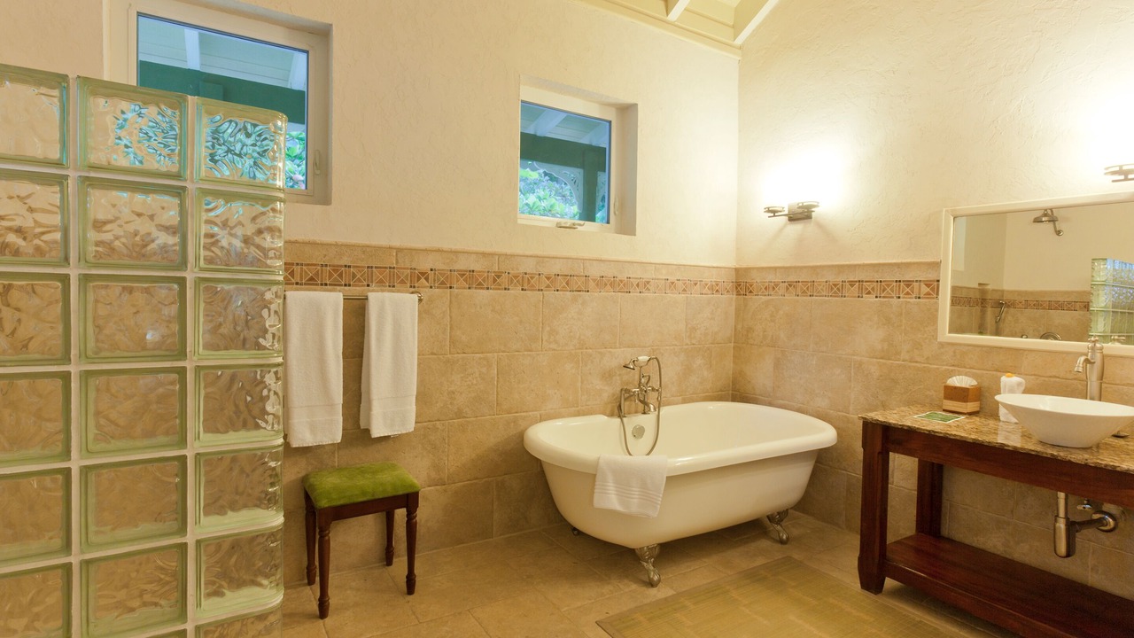 Photo of Bathroom in Rosalie