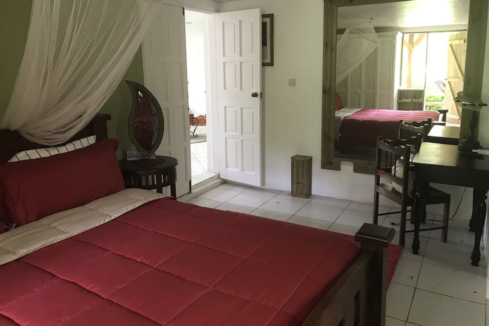 Photo of Bedroom in Roseau