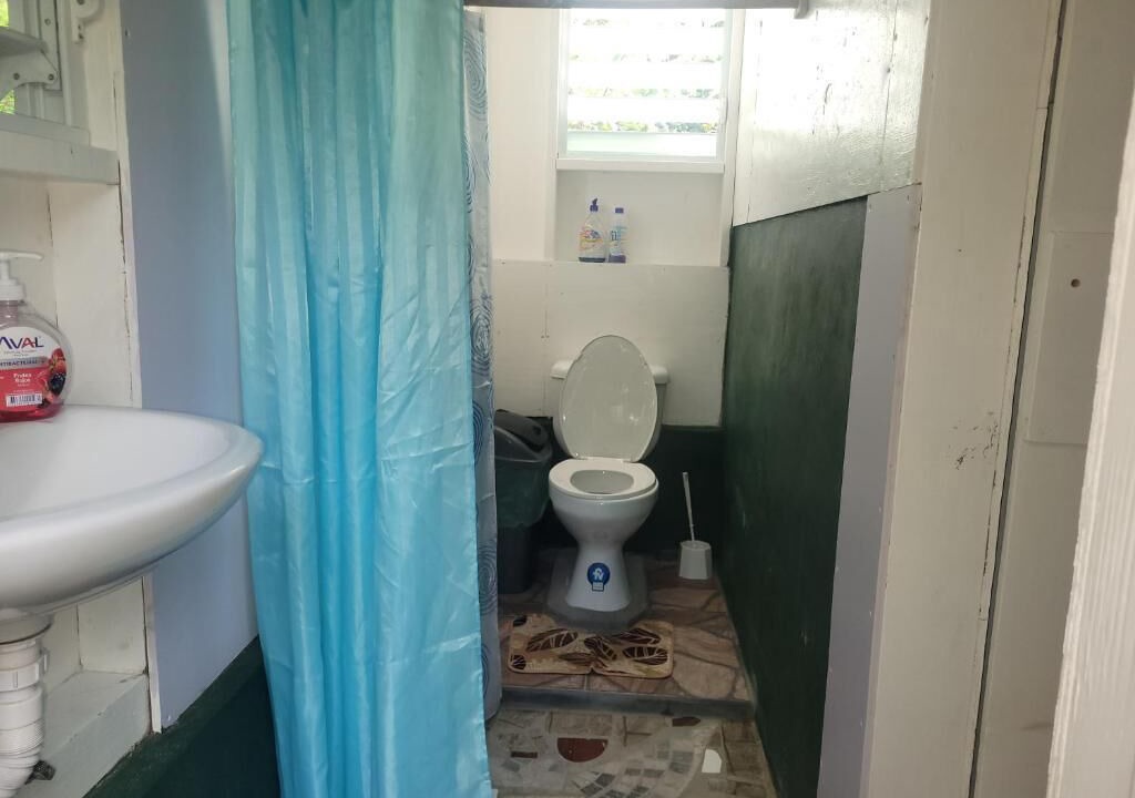 Photo of Bathroom in Wotten Waven