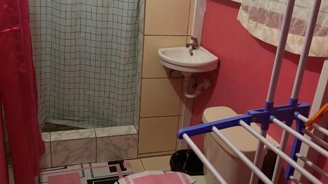 Photo of Bathroom in Wotten Waven