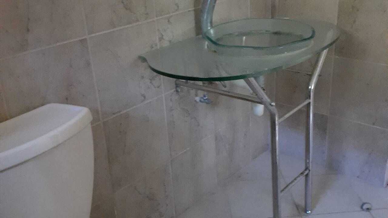 Photo of Bathroom in Picard