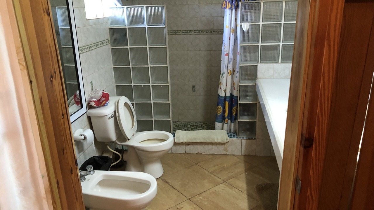 Photo of Bathroom in Picard