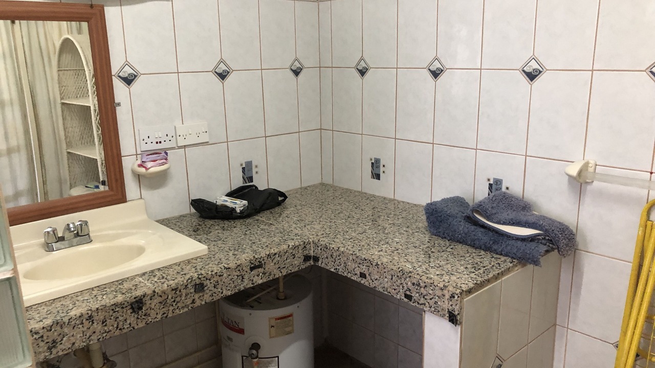 Photo of Bathroom in Picard