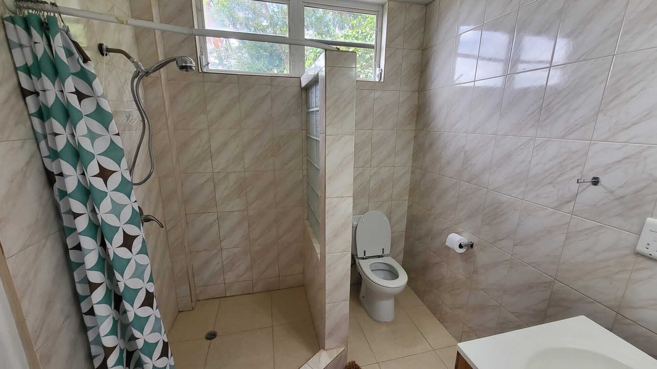 Photo of Bathroom in Picard