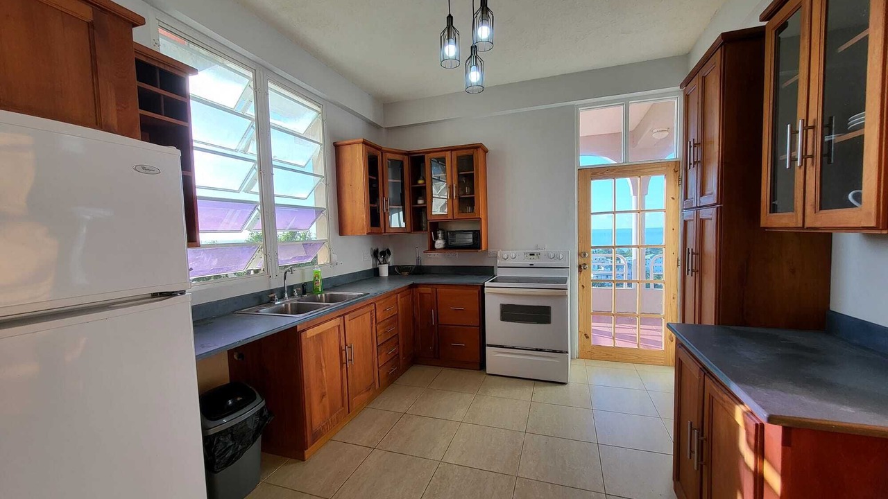 Photo of Kitchen in Picard